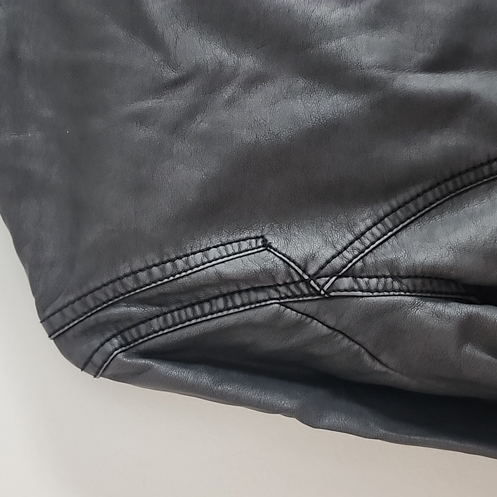 βΌοΈVERY RARE!βΌοΈ πβ€οΈ HOLLISTER PLEATHER MOTO JACKET β€οΈπ - Picture 12 of 16